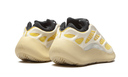 Yeezy 700 V3 "Safflower" G54853