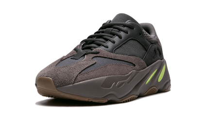 Yeezy Boost 700 "Mauve" EE9614