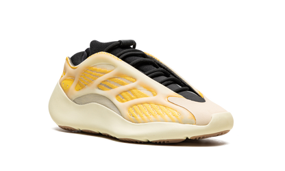 Yeezy 700 V3 "Mono Safflower" HP5425