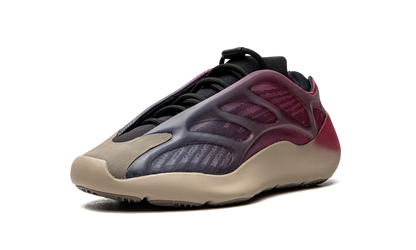 Yeezy 700 V3 "Fade Carbon" GW1814