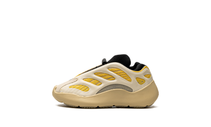 Yeezy 700 V3 Infants "Safflower" G54855