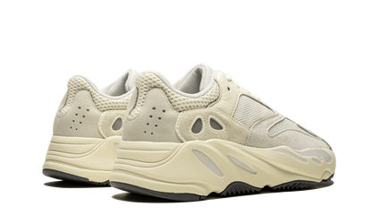 Yeezy Boost 700 "Analog" EG7596